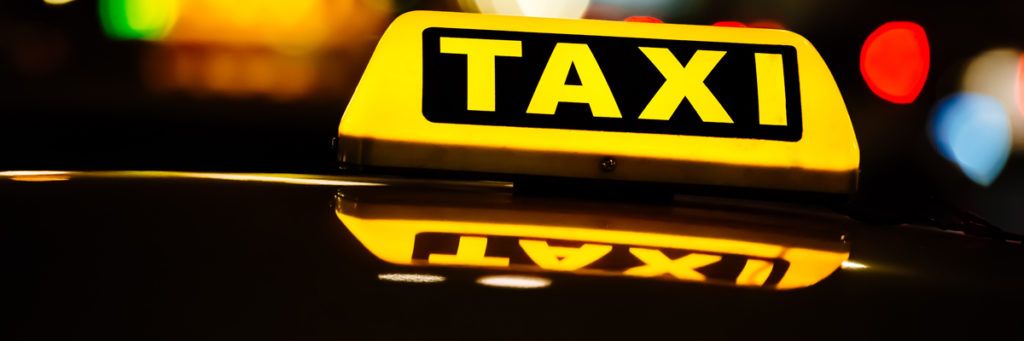Taxiverzekering een verzekerde taxi auto die een taxiverzekering kan afsluiten